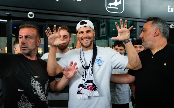 Be�ikta�'�n yeni transferi �stanbul'a geldi
