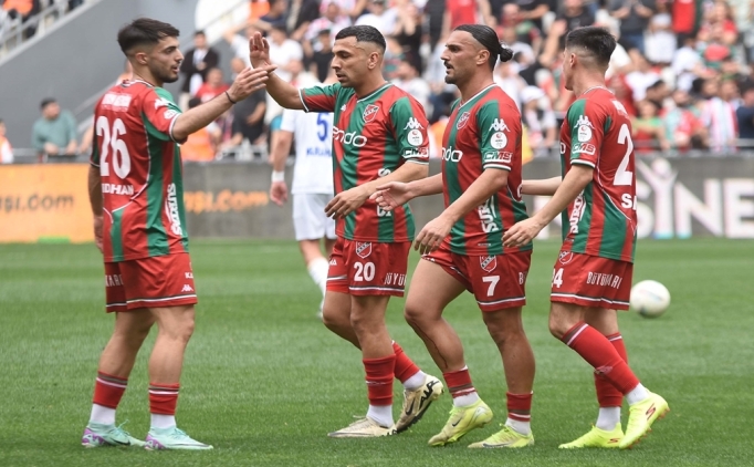 Kar��yaka'da ayr�l�k sezonu ba�lad�