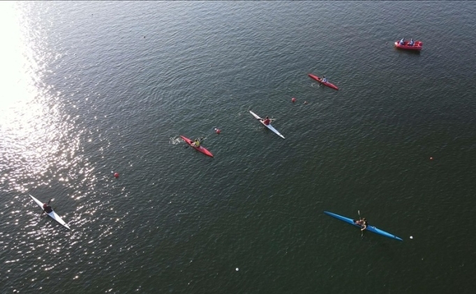 23 ya alt milli kanocular Avrupa'da 3 madalya kazand