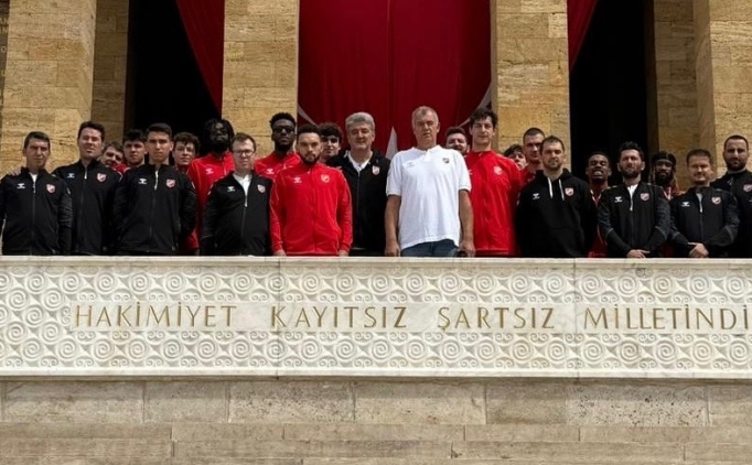 Kar��yakal� basketbolculardan anlaml� ziyaret