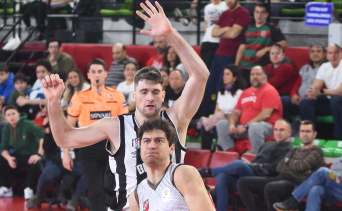 Kar��yaka ile Petkimspor kritik derbide