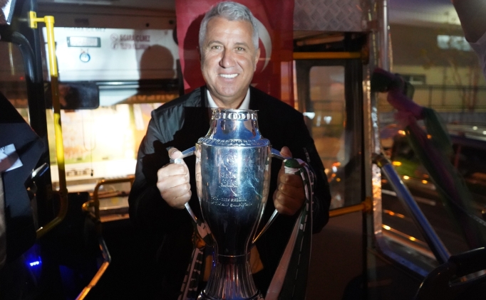 Kar��yaka sponsora kilitli