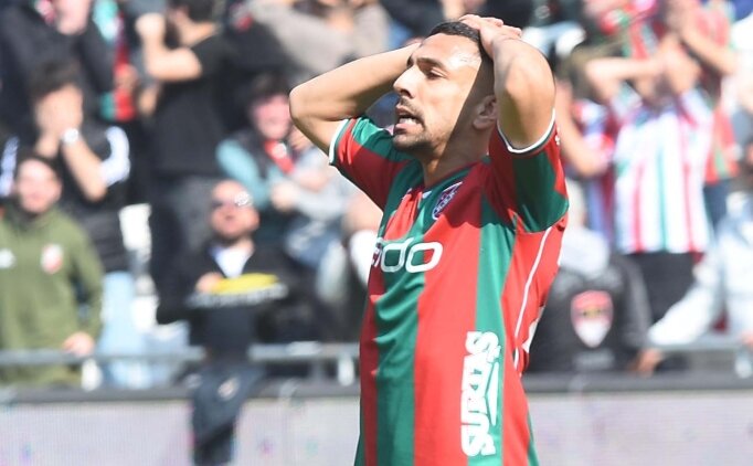 Kar��yaka'da Hakan Bar�� k�zd�rd�