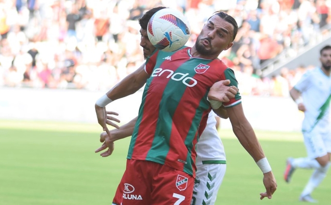 Kar��yaka'da �shak Kurt ve Ali Sinan Gayla formda