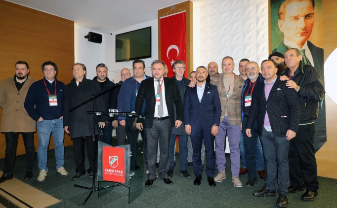 Kar��yaka'da istifalar s�r�yor!