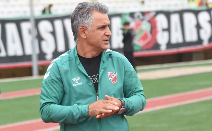 Kar��yaka'da yedeklere �ans do�du