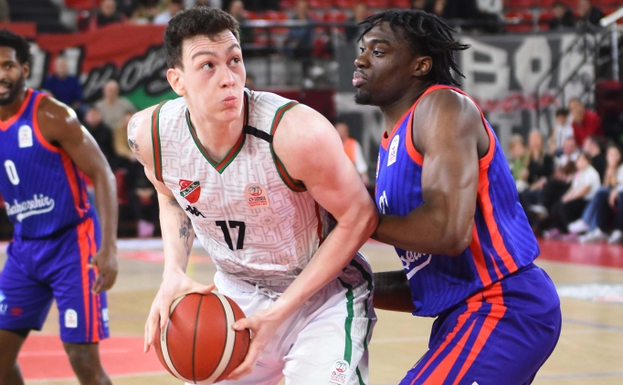 Kar��yakal� Mehmet Efe, NCAA'de