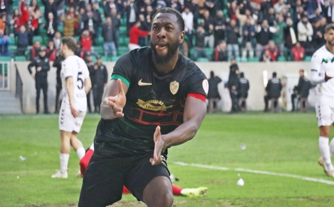 Amed'de Keita ile yollar ayr�ld�