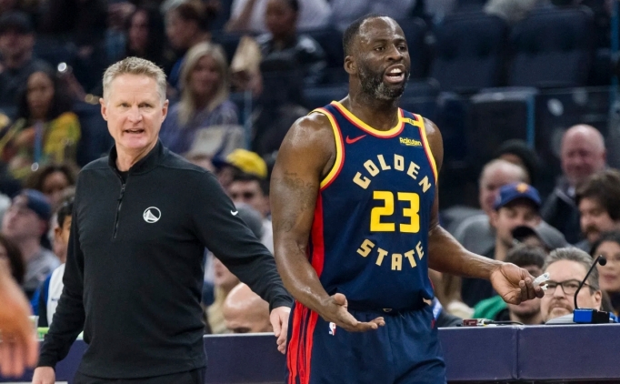 Kerr: 'Draymond'�n rol oyuncular�m�z� ele�tirmesi tak�m morali i�in iyi'