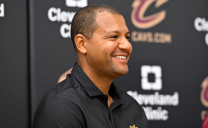 Cavaliers, ba�kan Altman'�n s�zle�mesini 2029-30 sezonuna kadar uzatt�