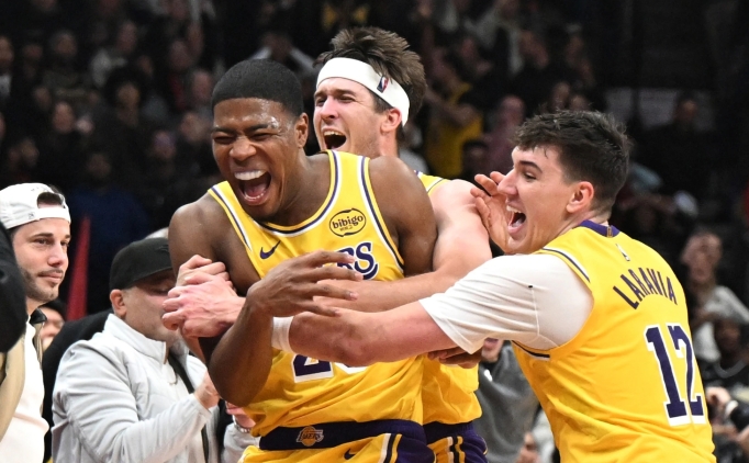 LeBron'un 1.297 malk serisi, Raptors galibiyetinde sona erdi