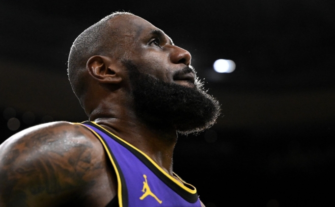 LeBron Los Angeles'a d�nd�, iyile�me s�reci iyi gidiyor