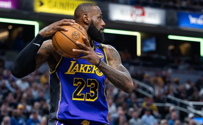 LeBron: 'Hedefimiz playoff biletini garantileyip play-in'den ka��nmak'