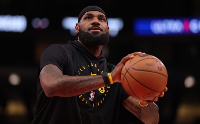 LeBron, 52.6 milyon dolarl�k oyuncu opsiyonunu kullanmay� planl�yor