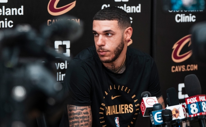 Ball: 'Lakers'tayken Davis takas bence yaplmamalyd'