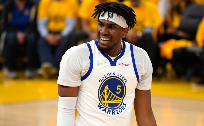 Looney 10 y�ll�k Warriors defterini kapatt�, Pelicans ile anla�t�