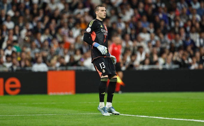Lunin Real Madrid'de kal�yor