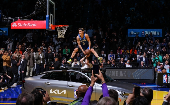 McClung, Sma� Yar��mas�n� 3 kez �st �ste kazanarak NBA tarihine ge�ti!