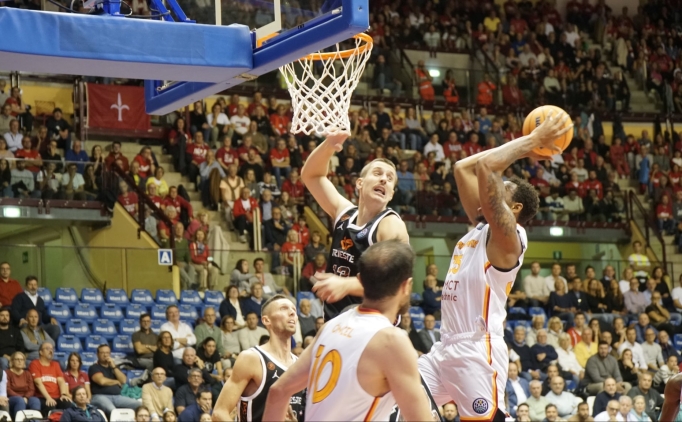 Galatasaray'dan FIBA ampiyonlar Ligi'nde 2'de 2!