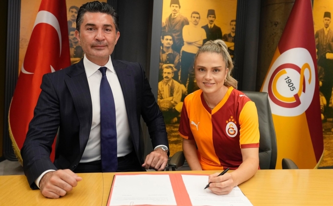 Melike Pekel, Galatasaray Kad�n Futbol Tak�m�'nda