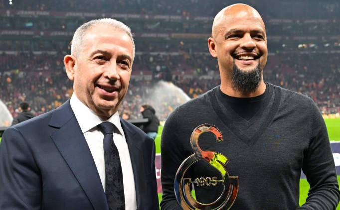 Felipe Melo'dan Hakan �alhano�lu'na 'Gel' mesaj�!