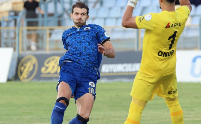 Menemen FK'da 3 oyuncu kadro d���