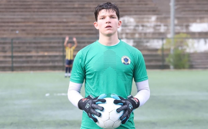 Menemen FK'l gen kaleci Alp'e talip ok