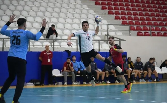 Be�ikta� Erkek Hentbol tak�m� deplasmanda zorlanmad�