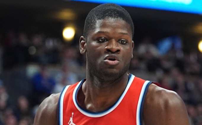 Raptors, Mo Bamba ile anla�t�