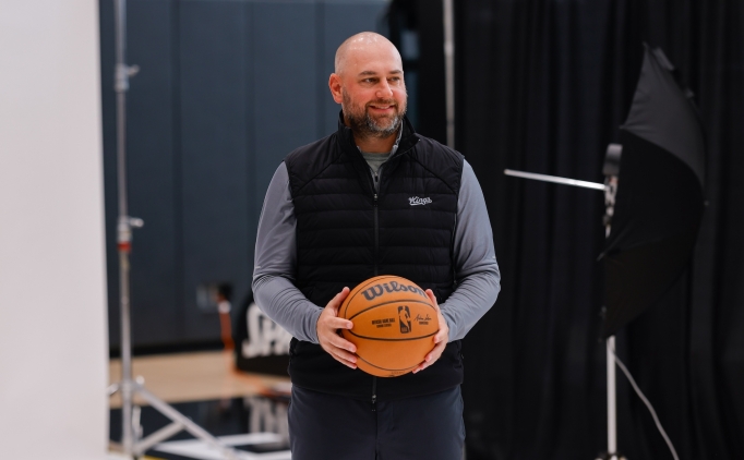 Kings ve GM McNair yollar� ay�rd�