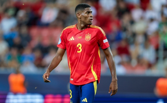 Arsenal, stoperini Valencia'da buldu