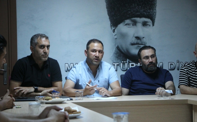 Nazillispor'da yeni ba�kan �mit Ambar, umutlu