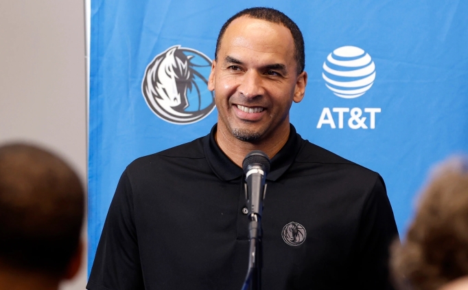 Dallas Mavericks, yeni oyun kurucu pe�inde