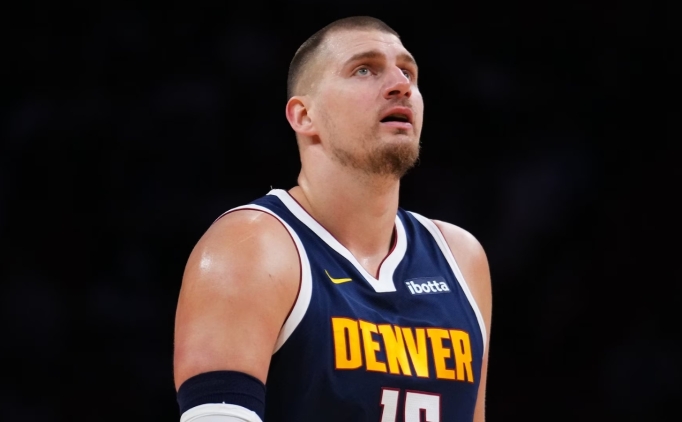 NBA'de y�ld�z basketbolcu Jokic, sakatl��� nedeniyle en az 1 ay parkelerden uzak kalacak