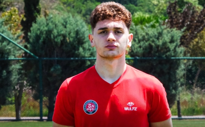 Fatih Karagmrk, Nikoloz Ugrekhelidze'yi 1 yllna kiralad