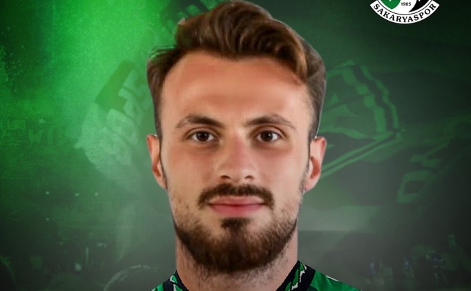 Sakaryaspor, defans oyuncusu O�uzhan A��l'la anla�t�