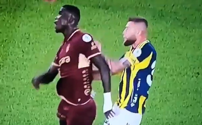 Trabzonspor'un gol� VAR'dan d�nd�!