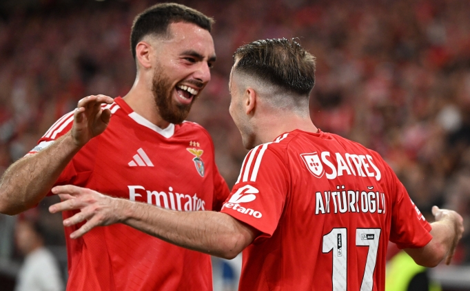 Be�ikta�'ta Kerem Akt�rko�lu sesleri