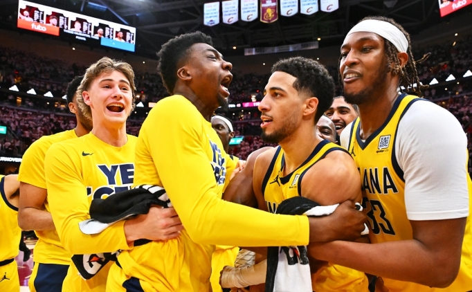 Haliburton �ok etti, Warriors; Curry'siz kazand�!