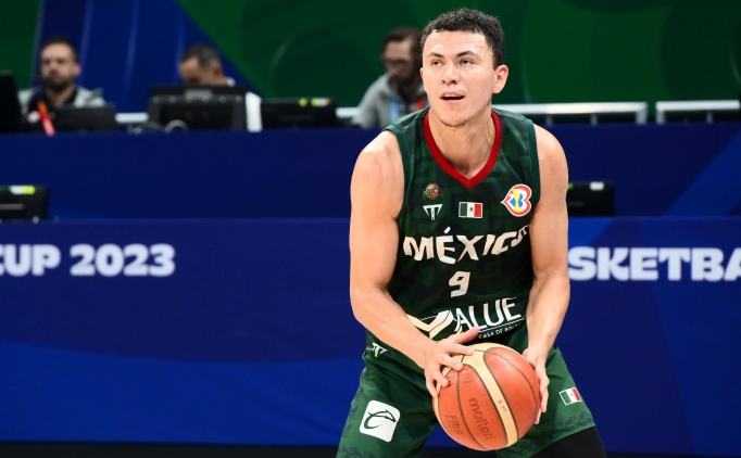 Mersin Spor, Meksikal� basketbolcu Pako Cruz ile yeniden anla�t�