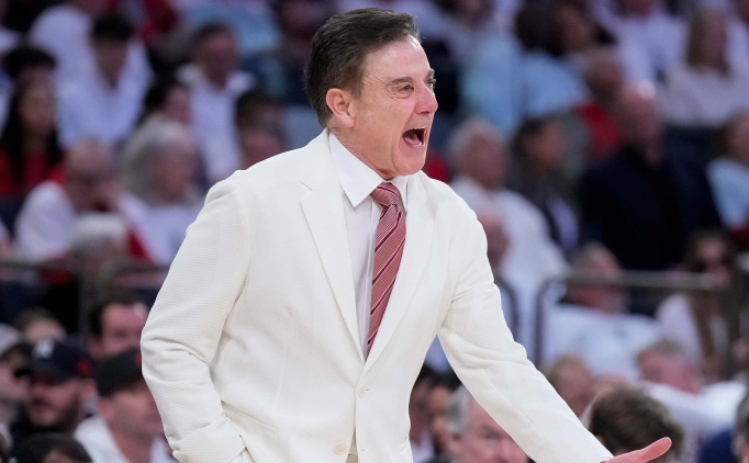 Rick Pitino'dan Knicks iddialarına net yanıt: 'Kesinlikle hayır'