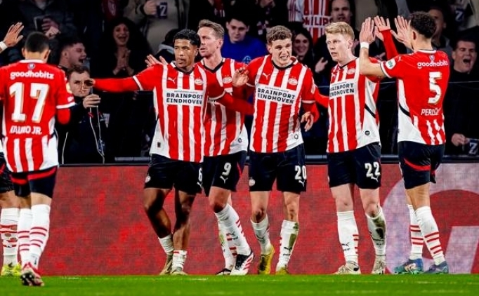 PSV, sahas�nda derin bir 'oh' �ekti!