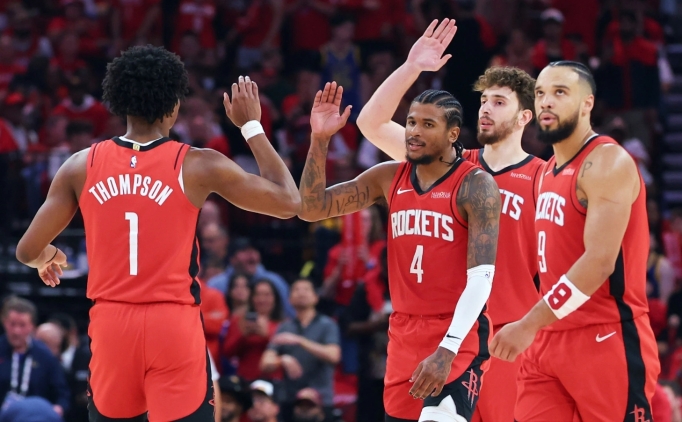 NBA play-off'lar�nda Rockets, Warriors'u 109-94 yenerek seriyi 1-1 yapt�