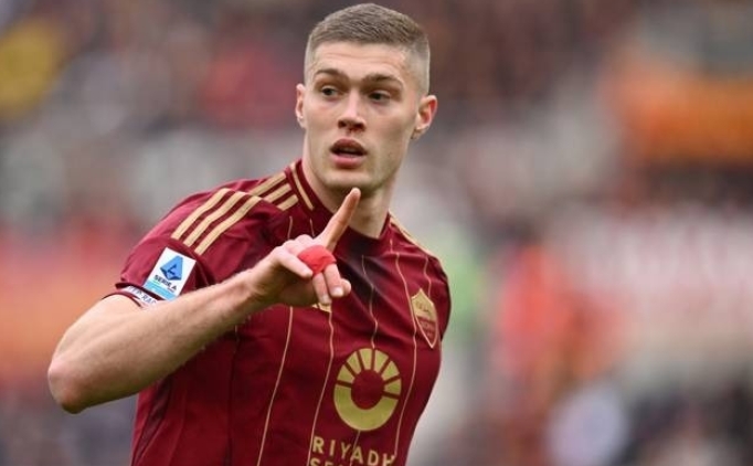 Roma evinde tek golle g�ld�