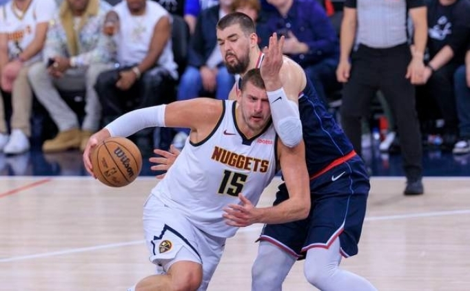 NBA'de Denver Nuggets, konferans yar� finaline y�kseldi