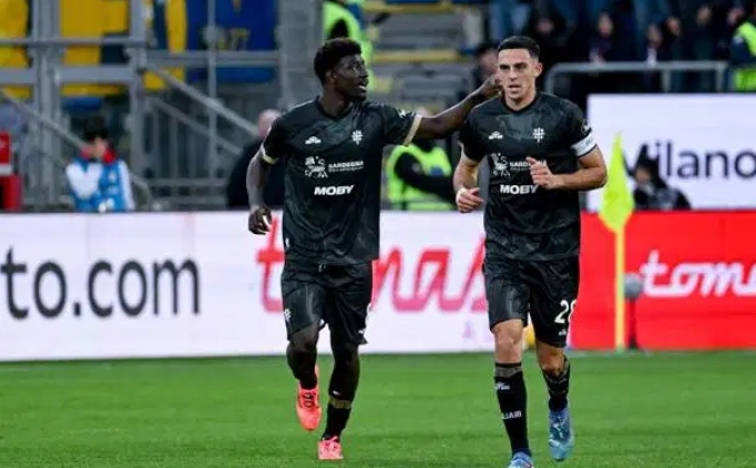 Cagliari, Parma'y� 2 golle ge�ti