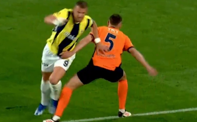 Fenerbah�e penalt� bekledi, VAR vermedi