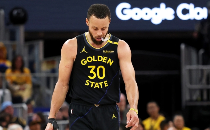 Curry, hamstring sakatl���yla en az 1 hafta yok