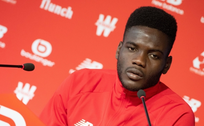 Kocaelispor, Show'un transferi i�in kul�b� Maccabi Haifa ile anla�maya vard�