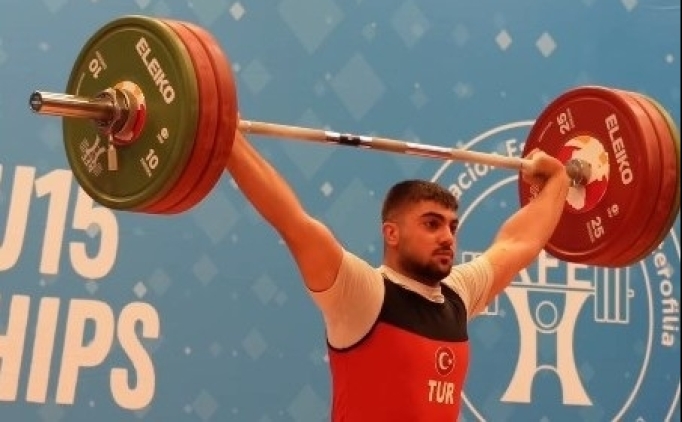 ��rnakl� halterci Sefkan S�men Avrupa rekoru k�rd�